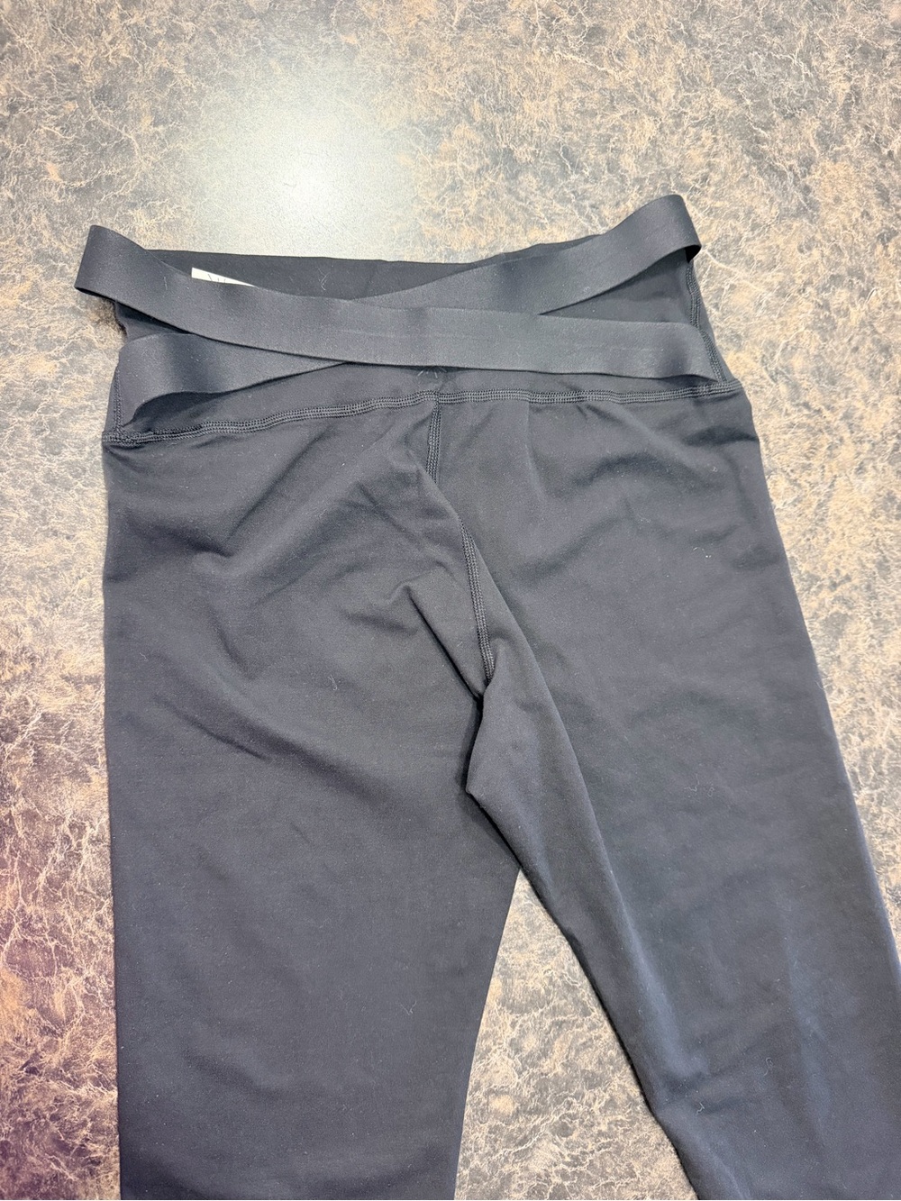 OFFLINE by Aerie, Black Crisscross Cutout Waist Leggings, Medium – NWT
